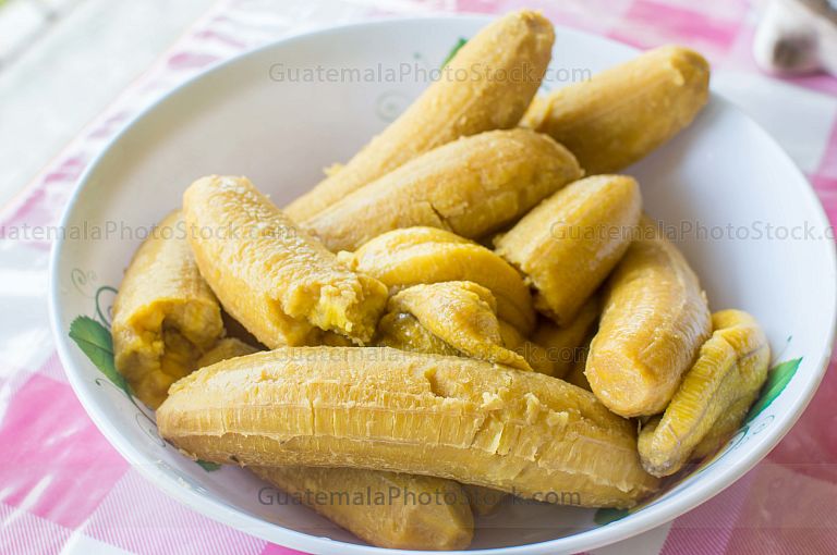 Platanos cocidos para la machuca