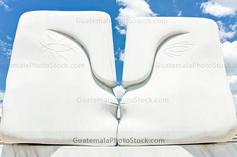 Escultura El beso