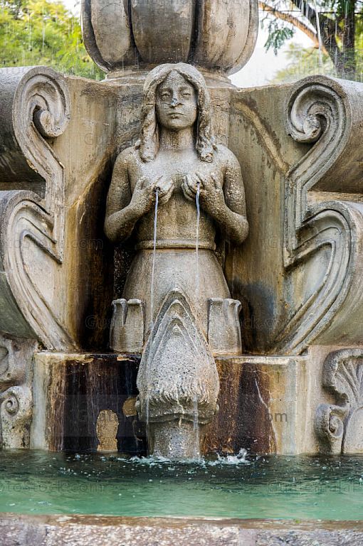 Fuente de las Sirenas