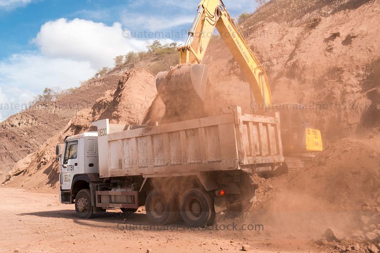 Maquinaria en la construcción de carretera