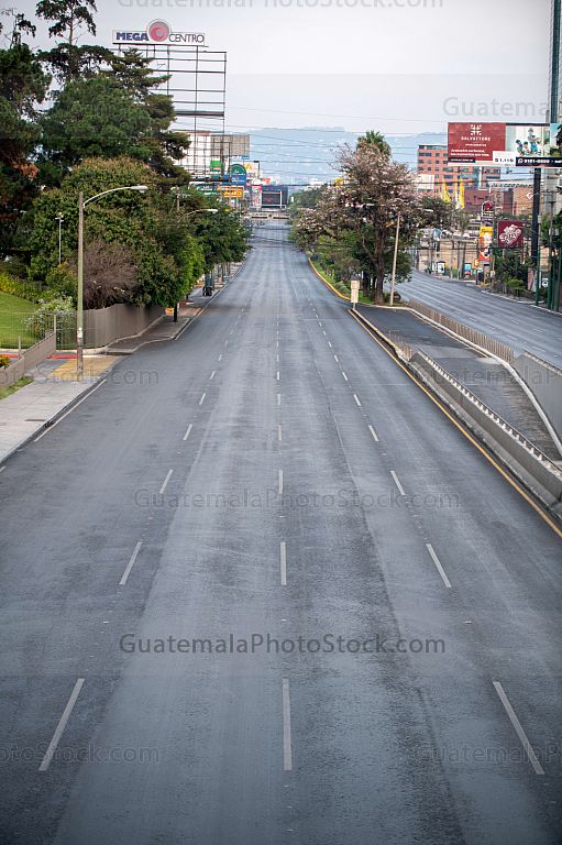 Calzada Roosevelt