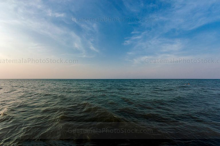 Bahia de Amatique, Livingston