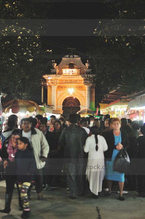 Serenata el 31 de octubre en Huehuetenango
