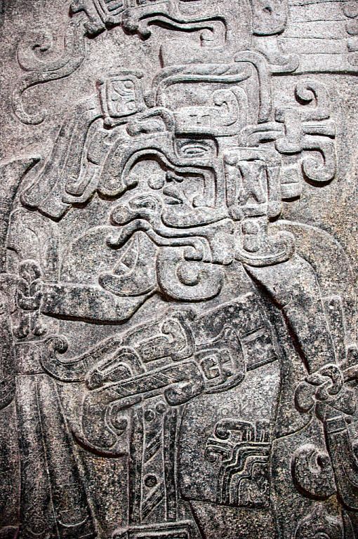 Detalle de estela maya