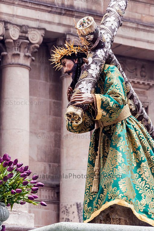 Consagrada imagen de Jesús Nazareno de La Merced