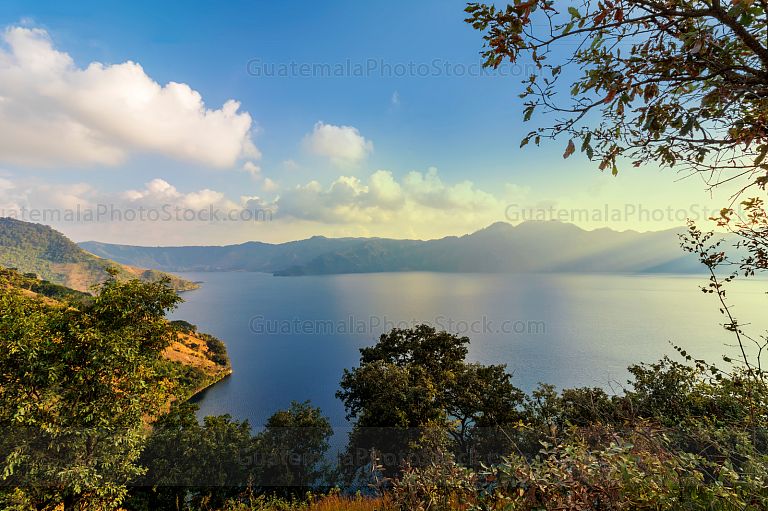 Laguna de Ayarza al atardecer
