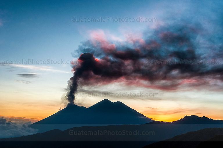 Erupción del Volcán de Fuego