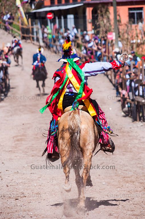 Carrera de caballos en Todos Santos Cuchumatán