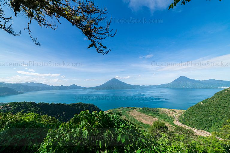 Mirador al Lago de Atitlán