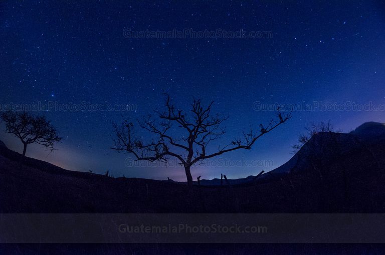 Paisaje entre estrellas