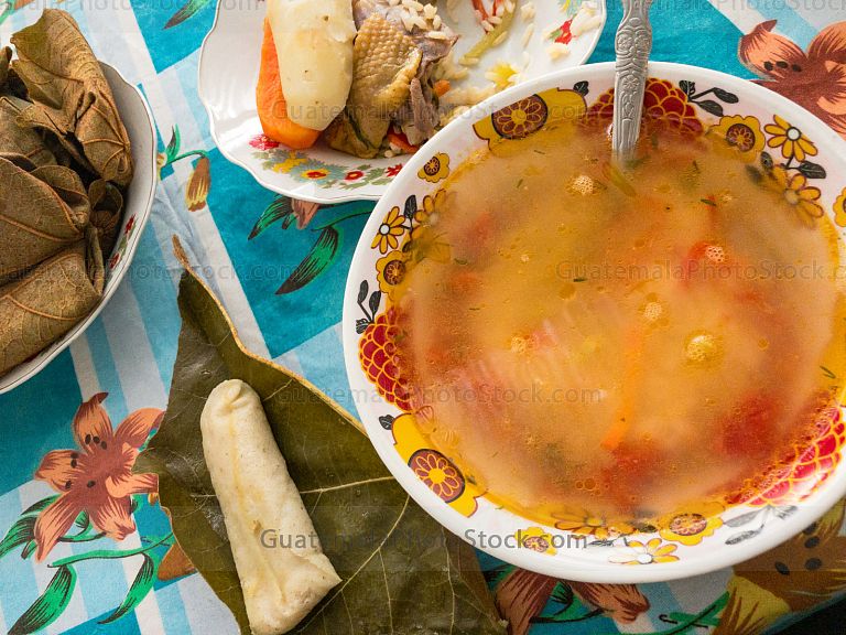 Caldo de gallina