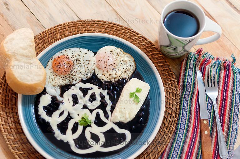 Desayuno tradicional chapín