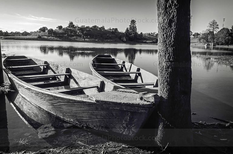 Laguna de Lemoa en Blanco y Negro