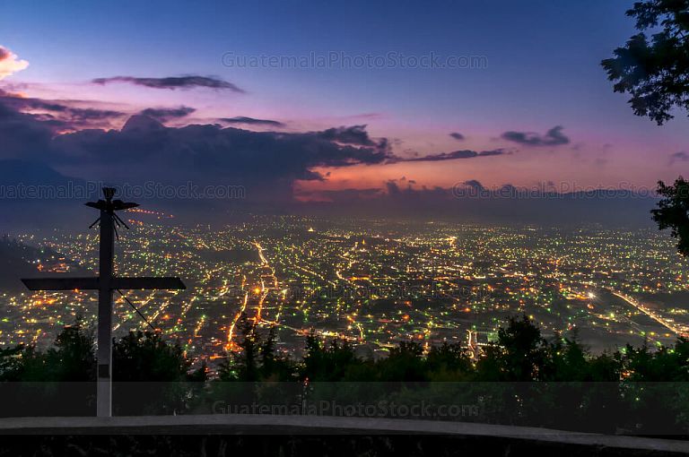 Quetzaltenango al anochecer