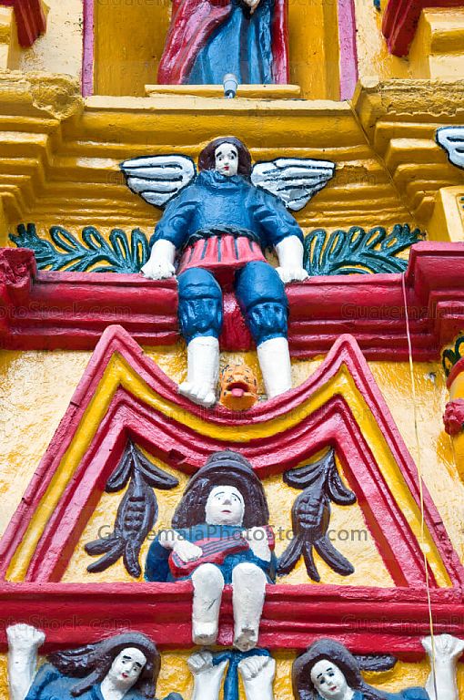 Fachada del Templo de San Andres Xecul