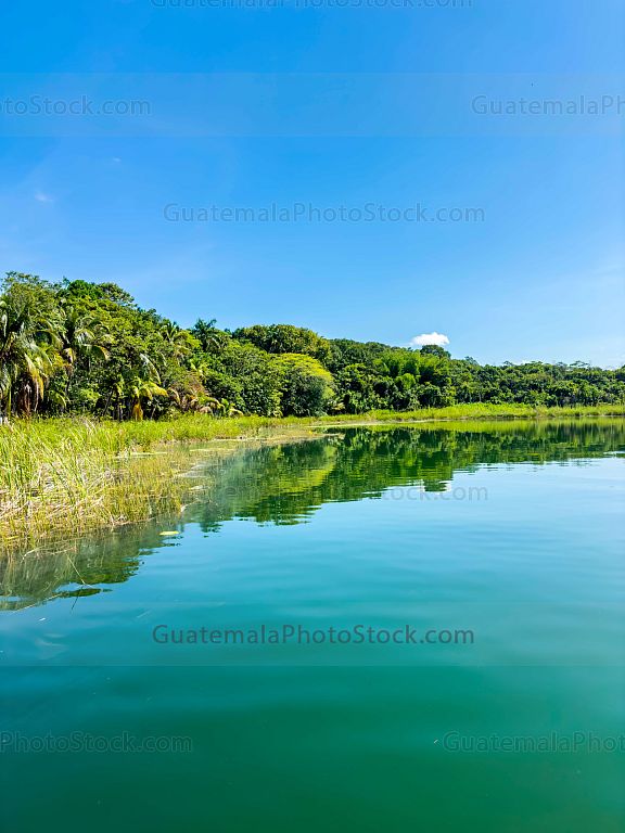 Lago Petén Itzá
