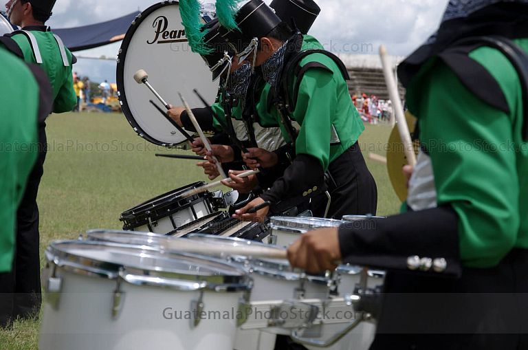 Tambores de Banda latina