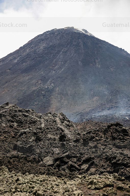 Cono Mackenney del Volcán de Pacaya