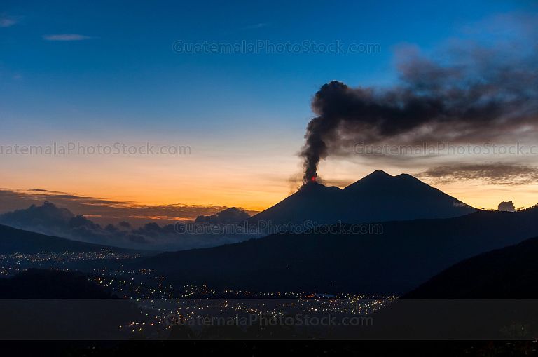 Erupción del Volcán de Fuego