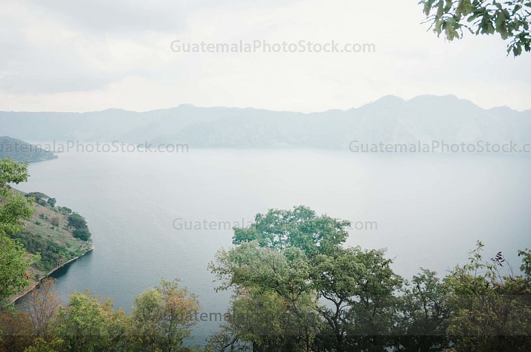 Laguna de Ayarza