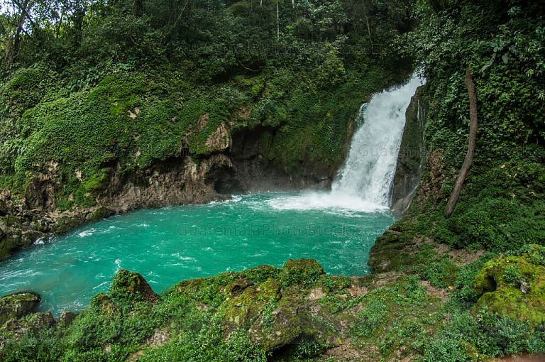 Cascada del Río Sachichaj
