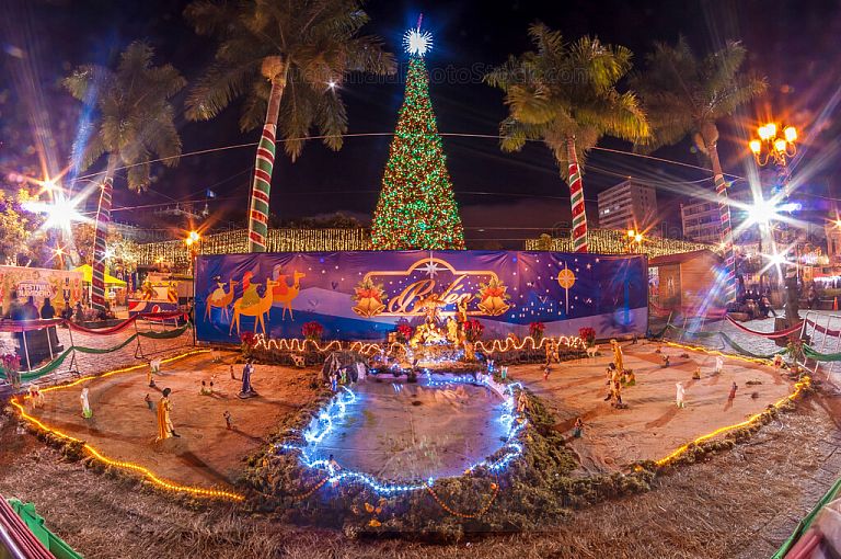 Festival navideño 2013 en Parque Centenario