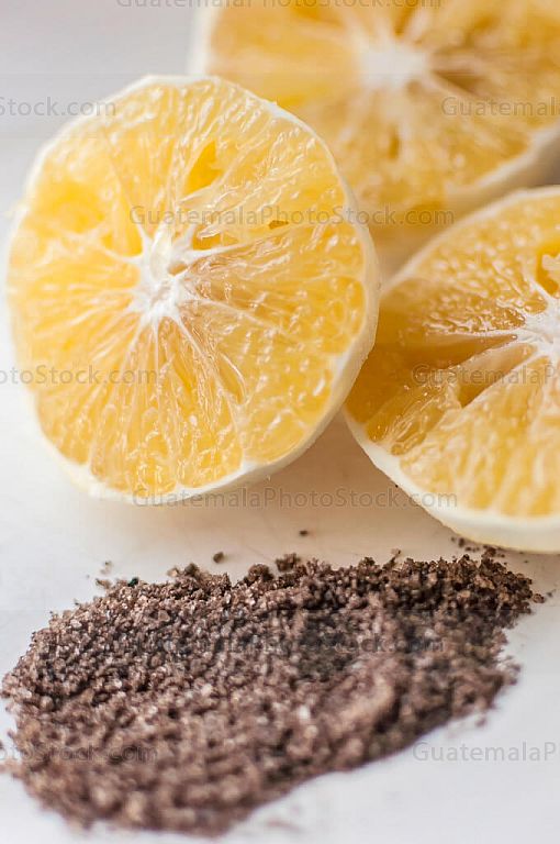 Naranja con sal negra