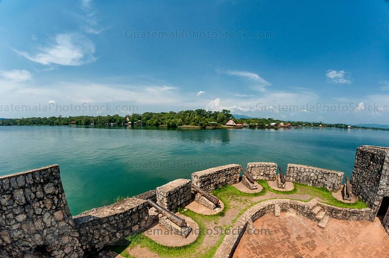 Cañones del Castillo de San Felipe de Lara