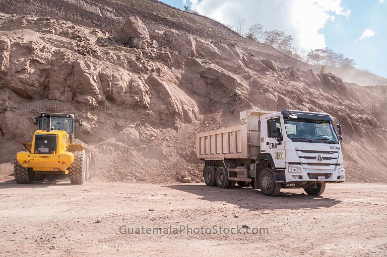 Maquinaria en la construcción de carretera