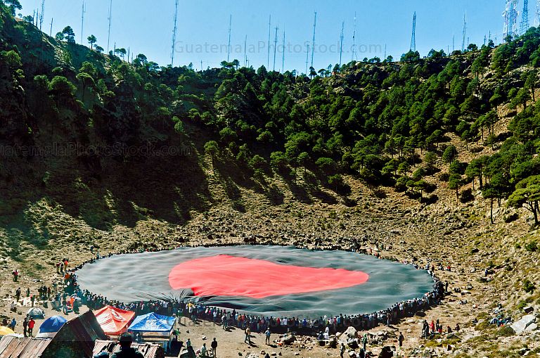 Corazón en el Crater del Volcán de Agua
