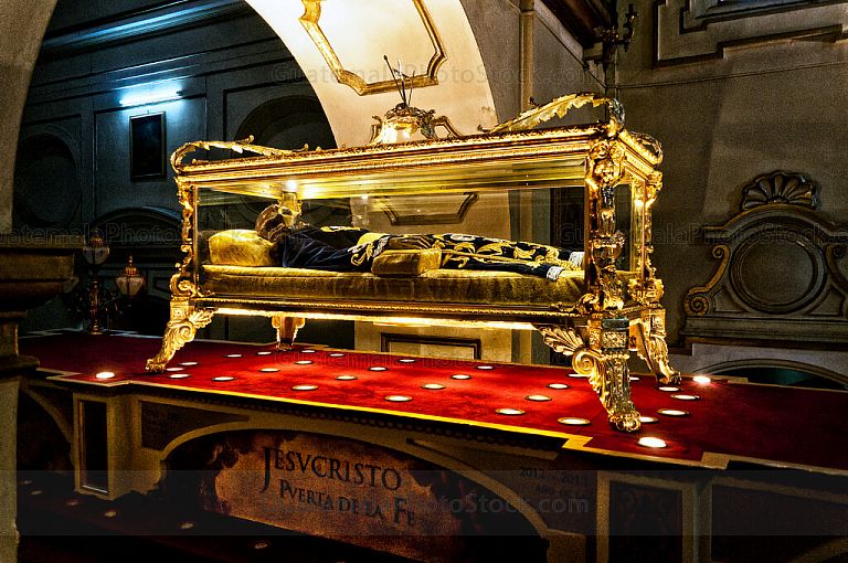 Consagrada Imagen del Señor Sepultado
