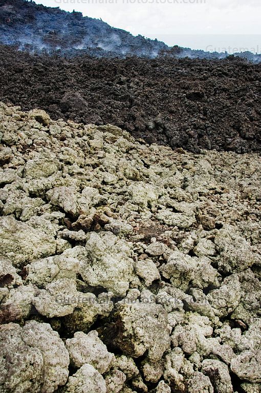 Río de lava en el Volcán de Pacaya