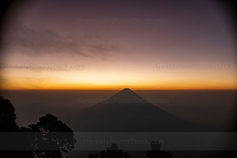 Amanecer desde el Volcán Acatenango