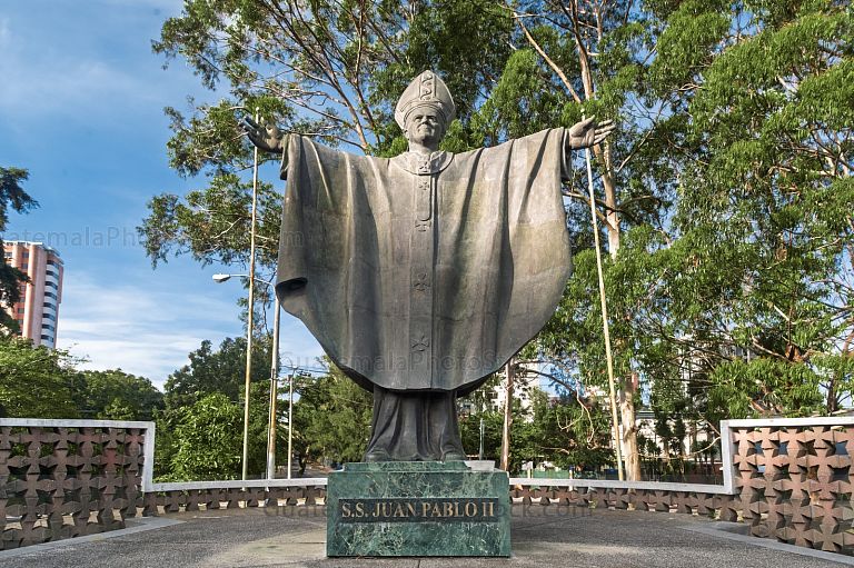 Monumento al Papa San Juan Pablo II
