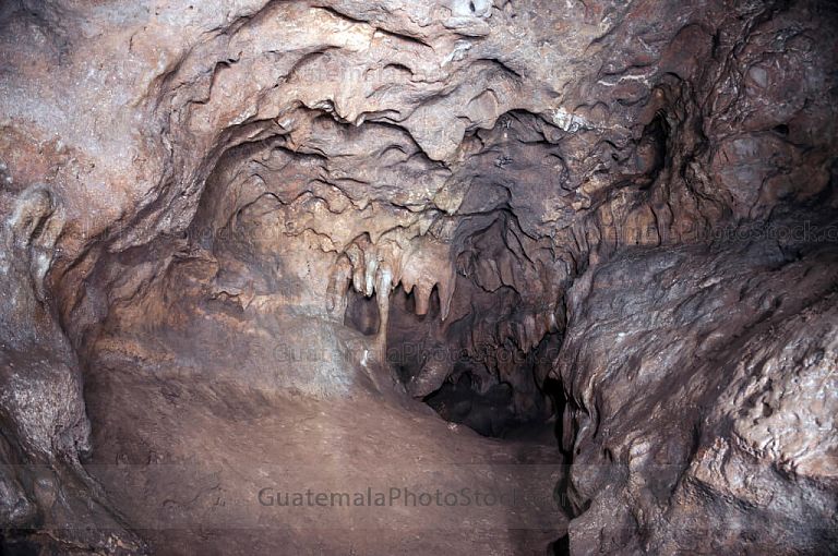 Interior cueva del mono San Antonio Huista