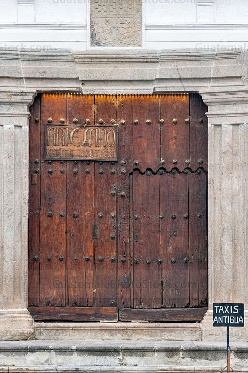 Puerta colonial