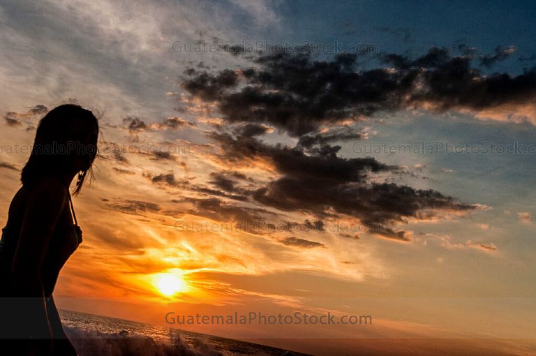Siluetas al atardecer en la Costa Sur