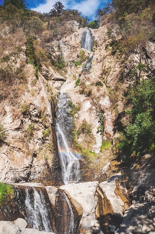 Cascada en la carretera hacia Panajachel