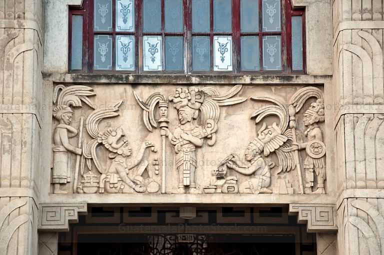 Dintel ingreso del Palacio Maya