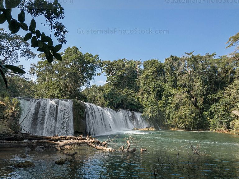 Río Chiyu, Balneario Las Conchas