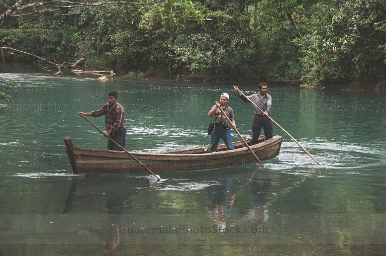 Navegando en Río El Jordán