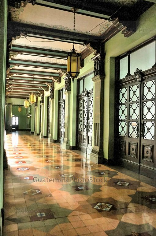Pasillo del Palacio Nacional de la Cultura