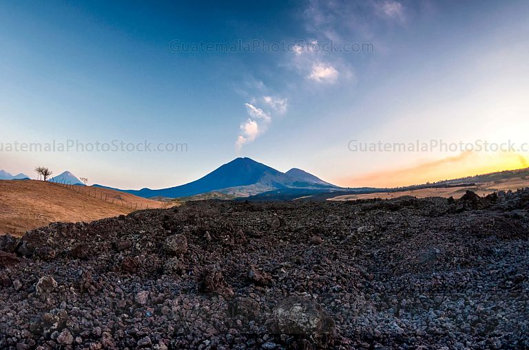 Río de lava del Volcán de Pacaya