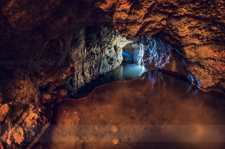 Cueva de los Reyes