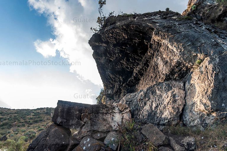 Cueva Ceremonial del Cerro Chacash
