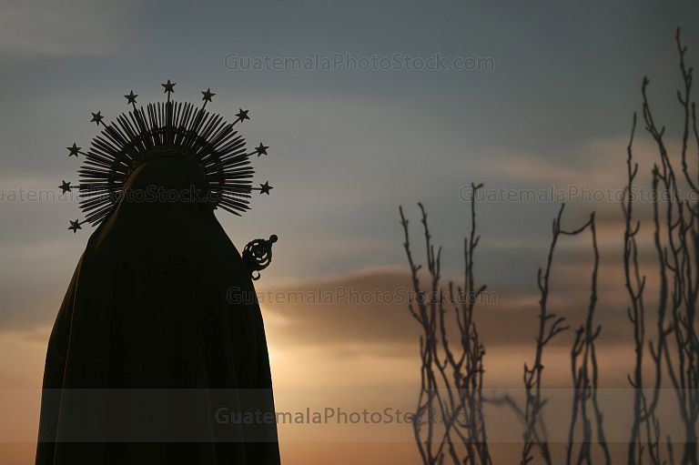 Silueta de Virgen Dolorosa