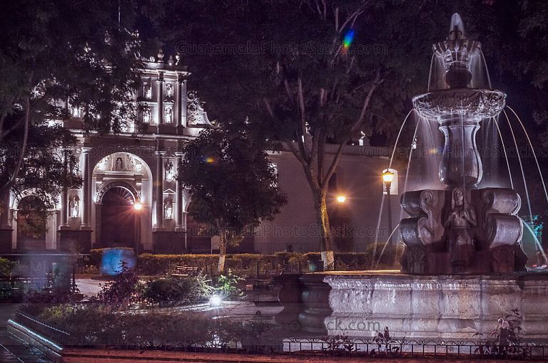 Fuente de las Sirenas