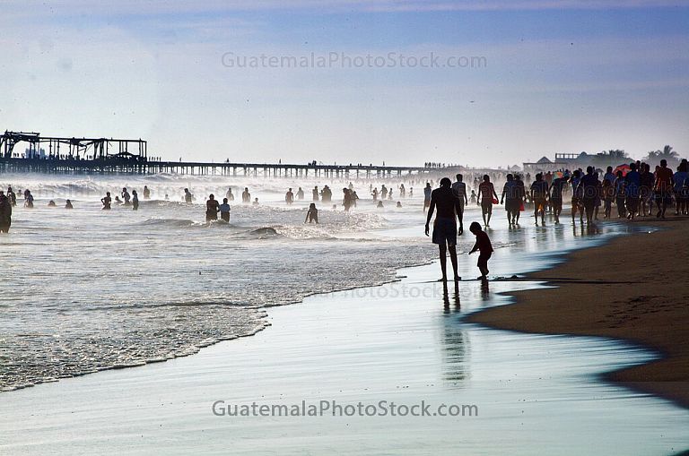 Playa pública Puerto de San José