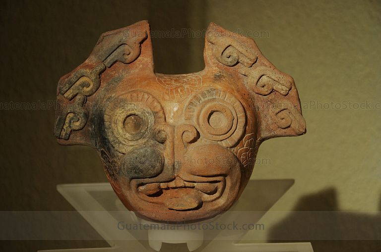 Figura Zoomorfa en Arcilla