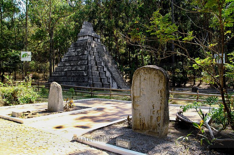 Replicas de Templos de Tikal